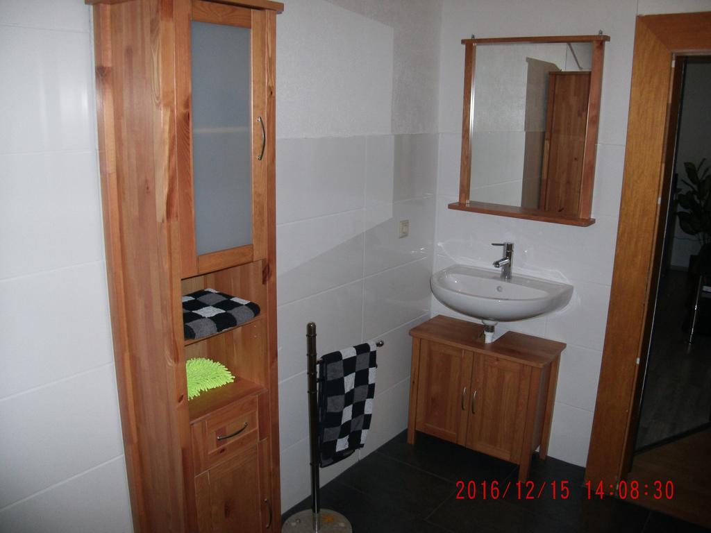Ferienwohnung In Vino Veritas Neumagen-Dhron Exteriör bild